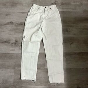 Liz Claiborne Lizwear Vintage white highwaisted curvy ankle Jeans